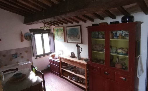 Castle for Sale in Cetona, Tuscany, Italy