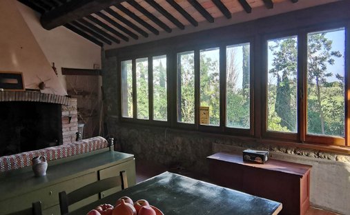 Castle for Sale in Cetona, Tuscany, Italy