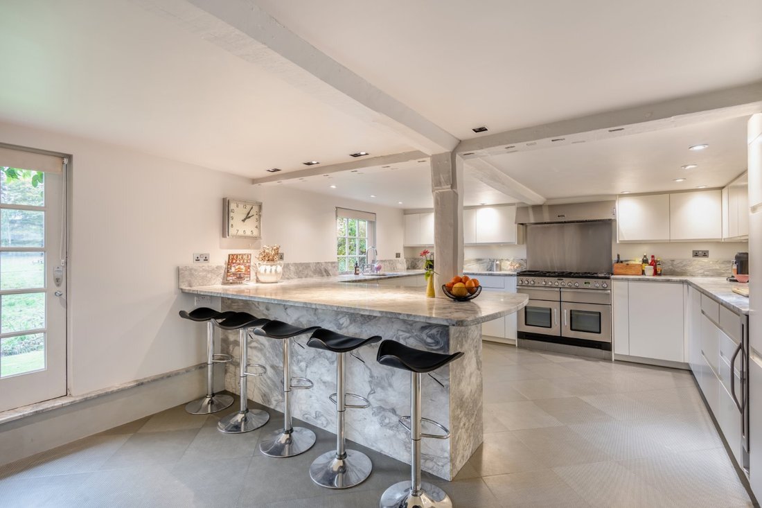 Maison en Rushmere, Throwley, Angleterre 4 - 16720957