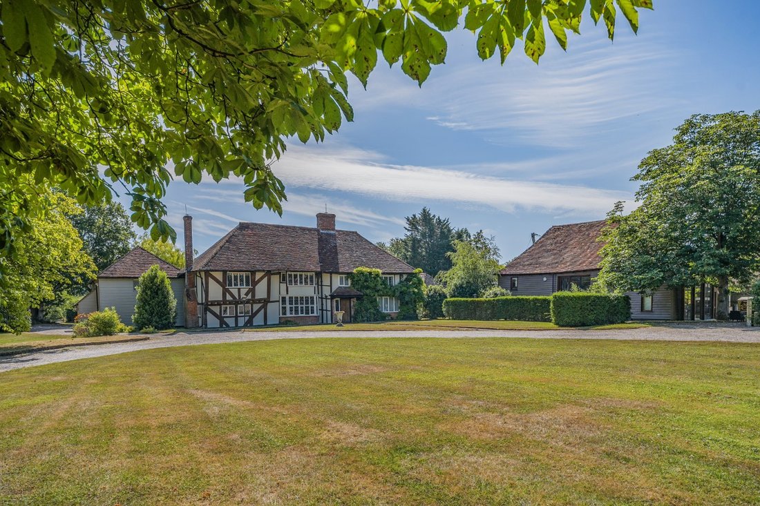 House in Woodchurch, England 1 - 16720533