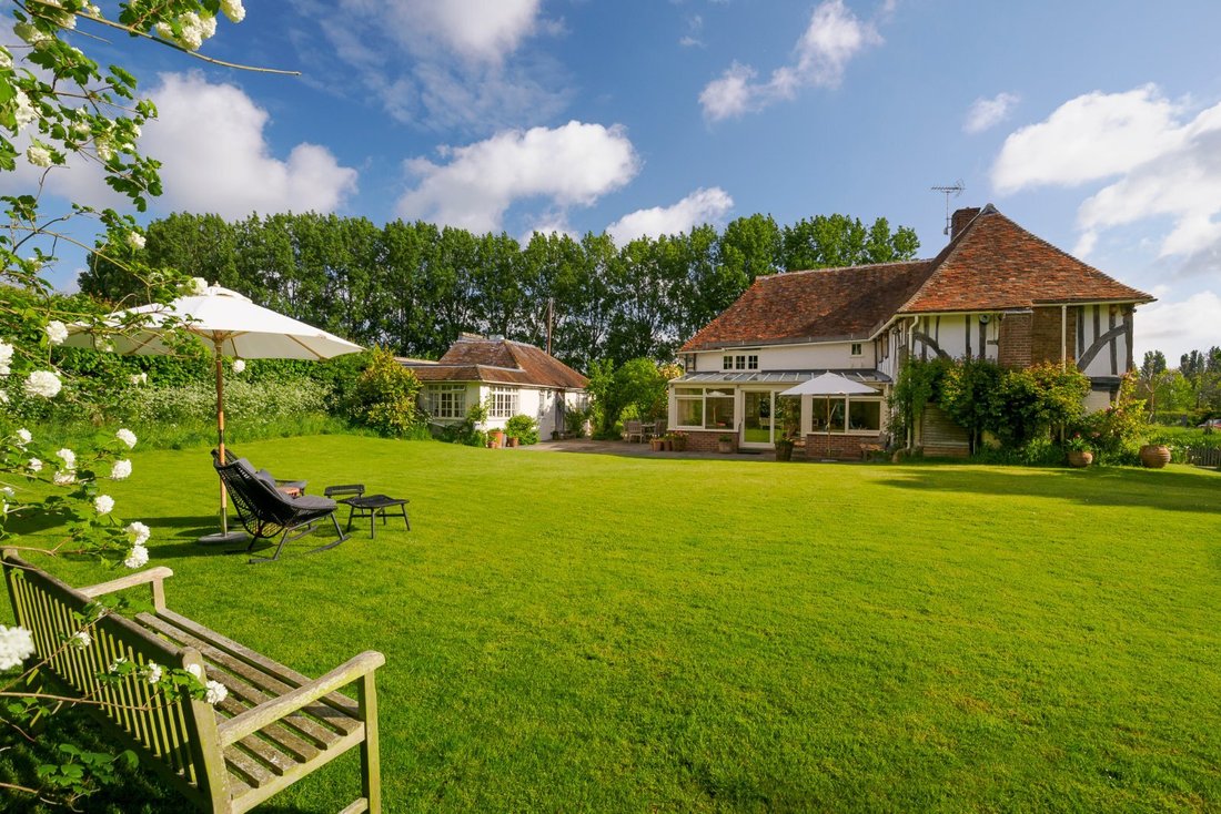 House in Rushmere, Throwley, England 2 - 16720957