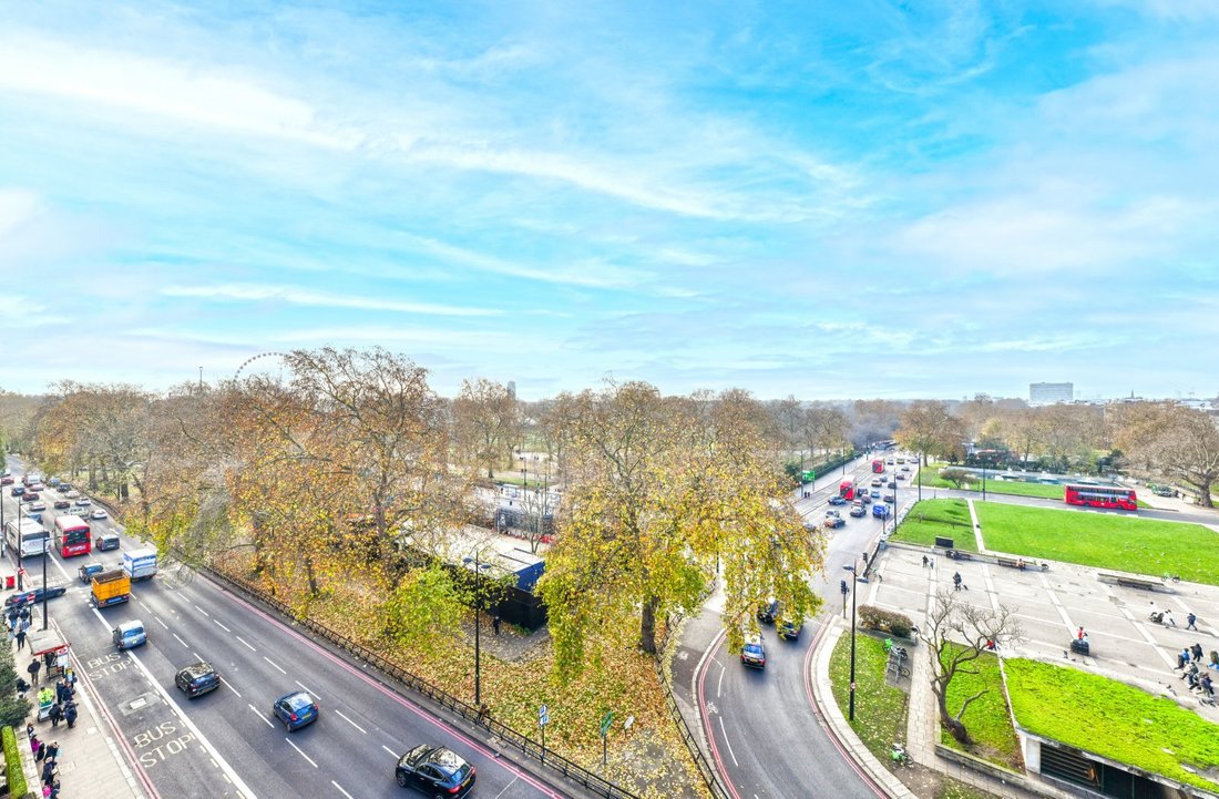 Apartment in Mayfair, Westminster, England 2 - 16720422