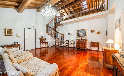Wohnung in Historisches Zentrum, Modena, Emilia-Romagna 1