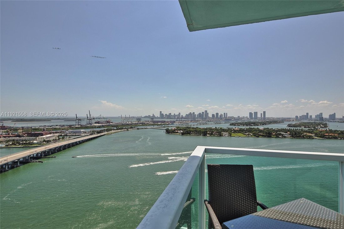 Condo in Miami Beach, Florida, United States 2 - 16703900