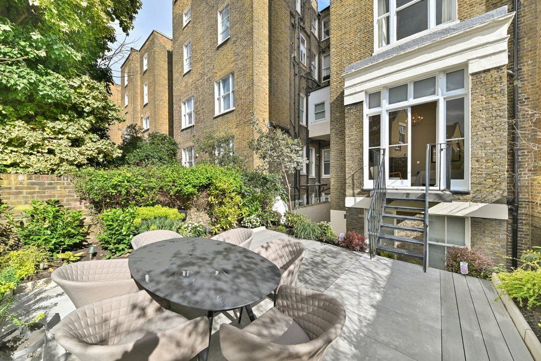 Apartment in Earls Court, Kensington And Chelsea, England 2 - 16720102