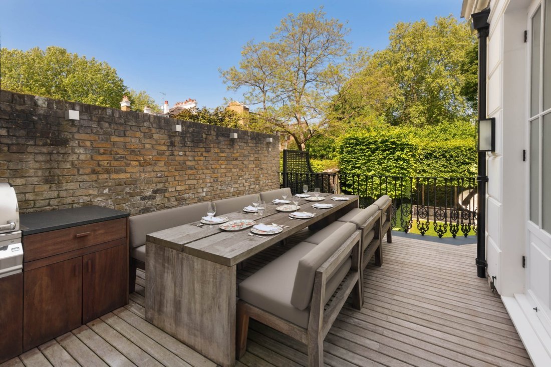 House in London, England, United Kingdom 4 - 16720638