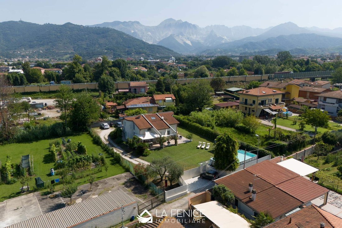 Villa in Avenza, Marina di Carrara, Tuscany 5 - 16723989