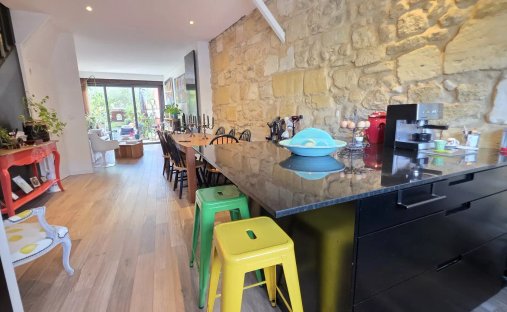 Splendid 19th Century Château, Renovated And Full Of Timeless Charm, Located Just Outside Bordeaux