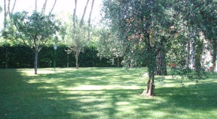 Villa in Center, Forte dei Marmi, Tuscany 3 - 16722062