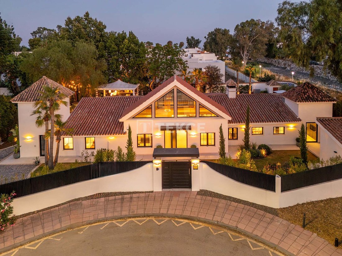 Villa à Puerto Banús, Marbella, Espagne 3 - 16725471