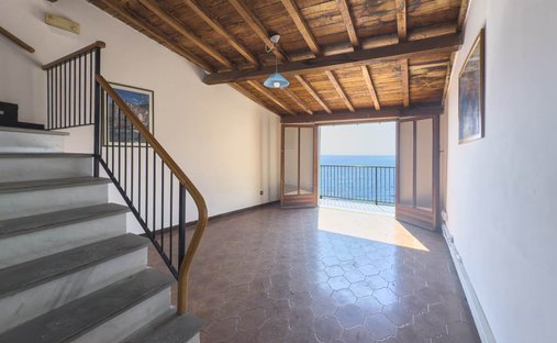 Castle for Sale in Riomaggiore, Liguria, Italy