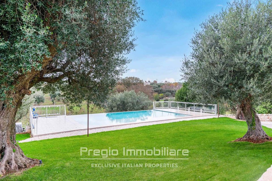 Estate in Cisternino, Apulia, Italy 3 - 16724796