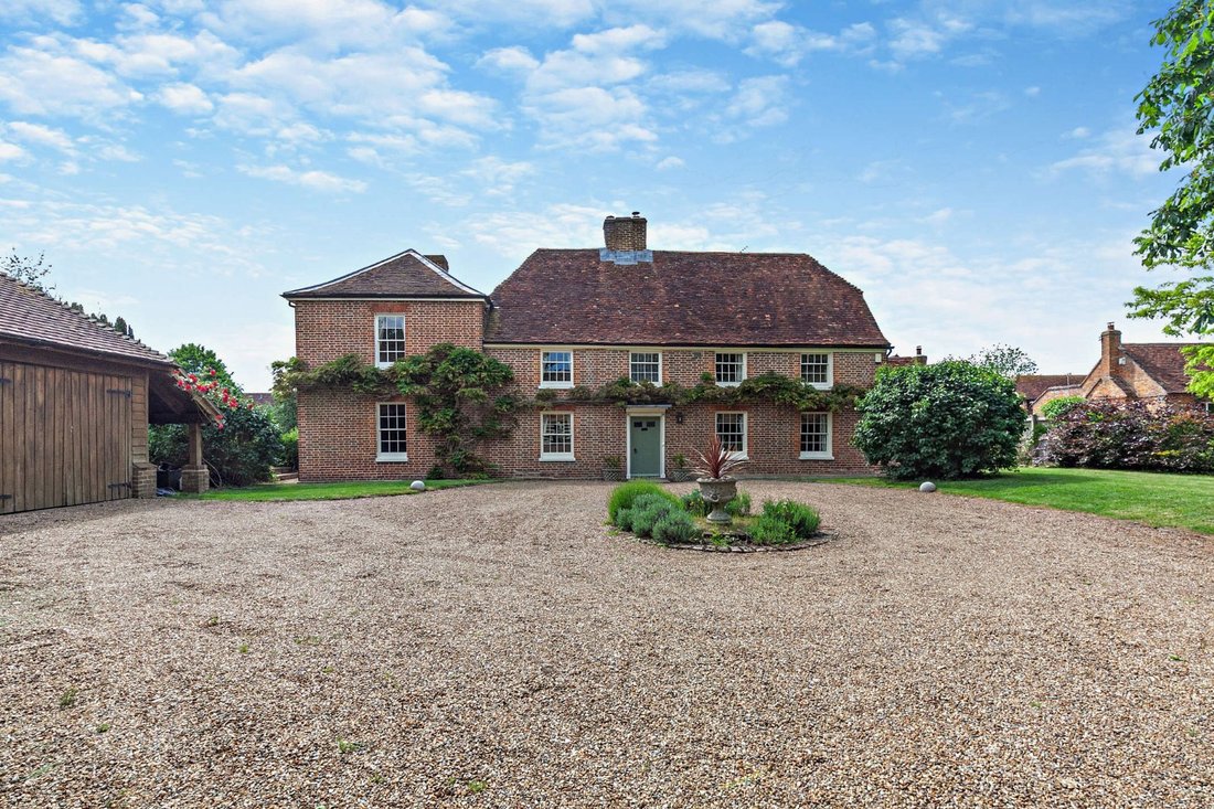 House in Hadlow, England 1 - 16720681