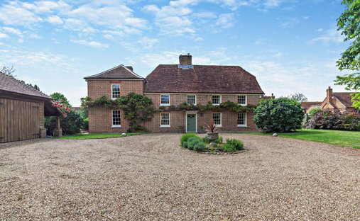 House in Hadlow, England 1