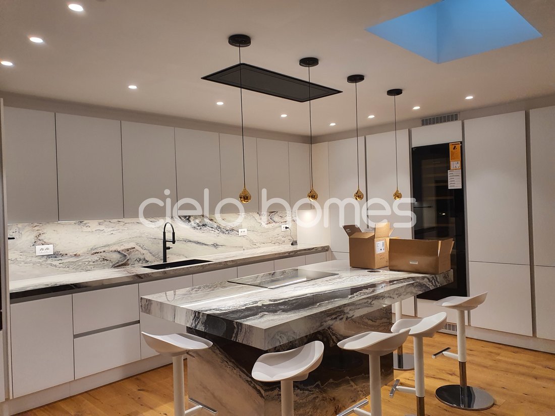 Villa in Vouliagmeni, Attica, Greece 2 - 16727684