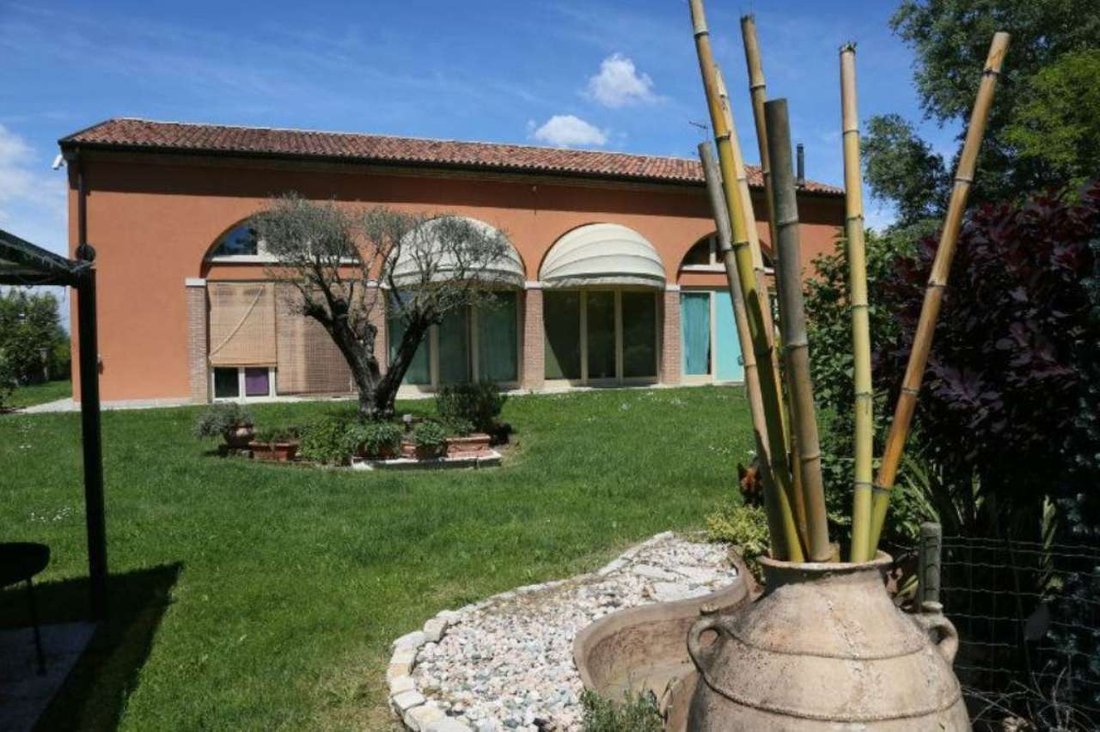 Country House in Cathedral - Piazza dei Signori, Treviso, Italy 1 - 16555578