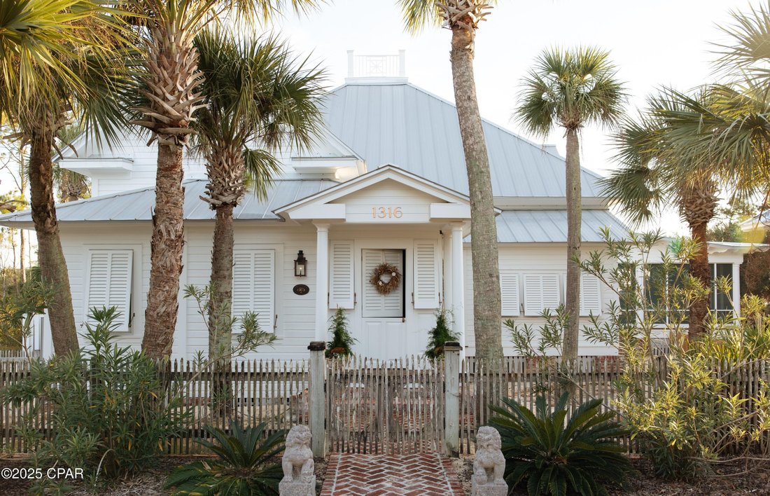 House in Port St. Joe, Florida, United States 1 - 16725423