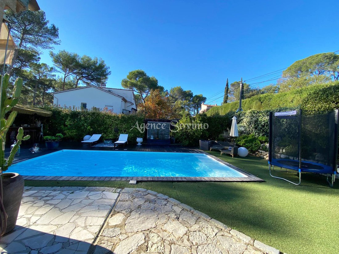 House in Mougins, Provence-Alpes-Côte d'Azur, France 4 - 16708335