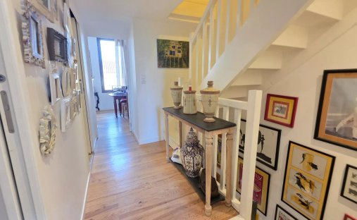 Splendid 19th Century Château, Renovated And Full Of Timeless Charm, Located Just Outside Bordeaux