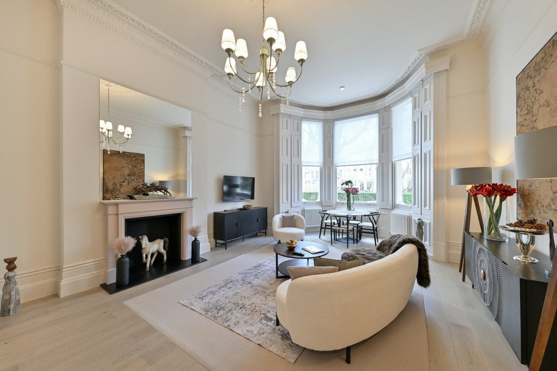 Apartment in Earls Court, Kensington And Chelsea, England 1 - 16720102