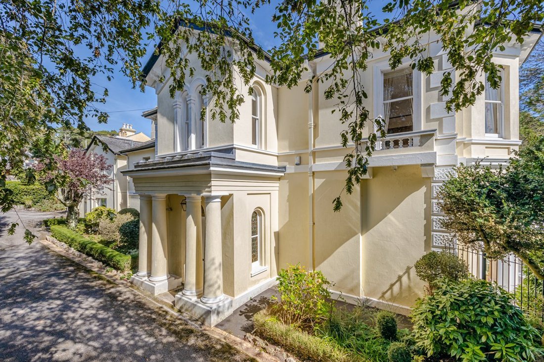 House in Torquay, England 3 - 16720911