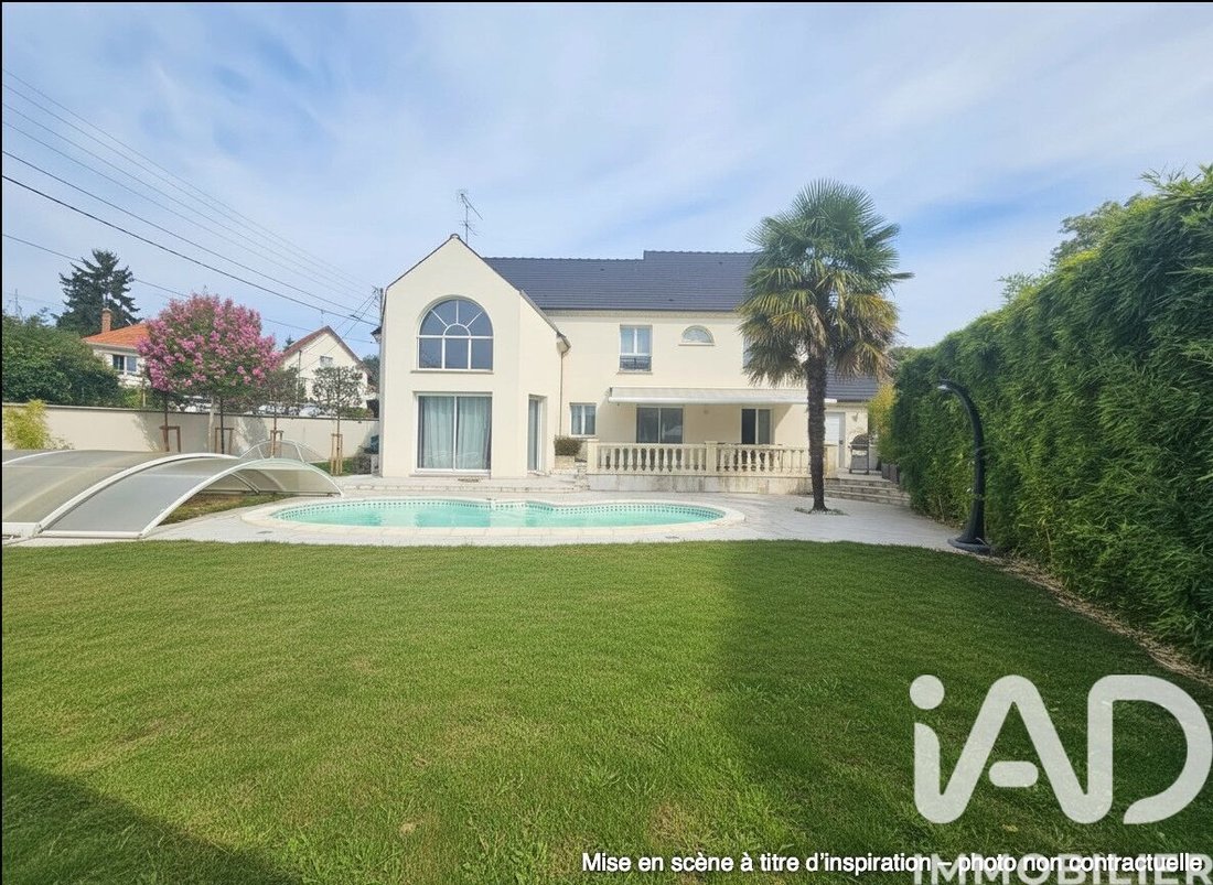 House in Longpont-sur-Orge, Ile-de-France, France 2 - 16725292