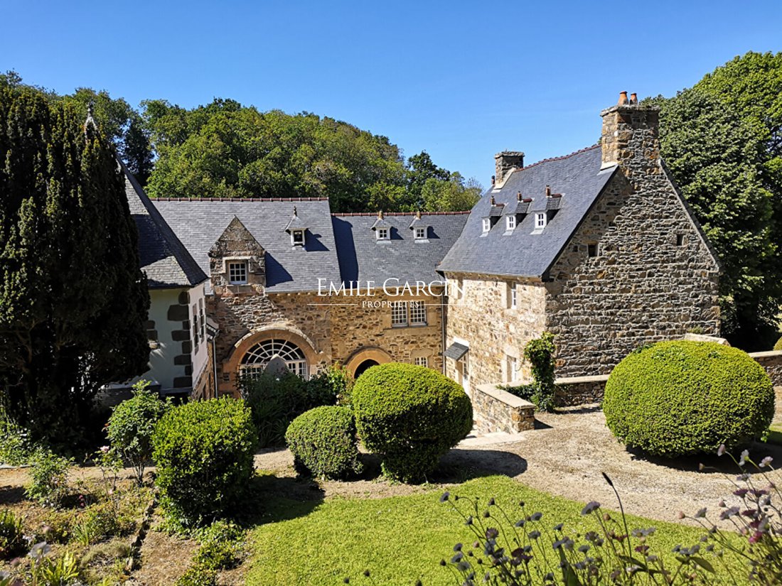 Manoir A Vendre France