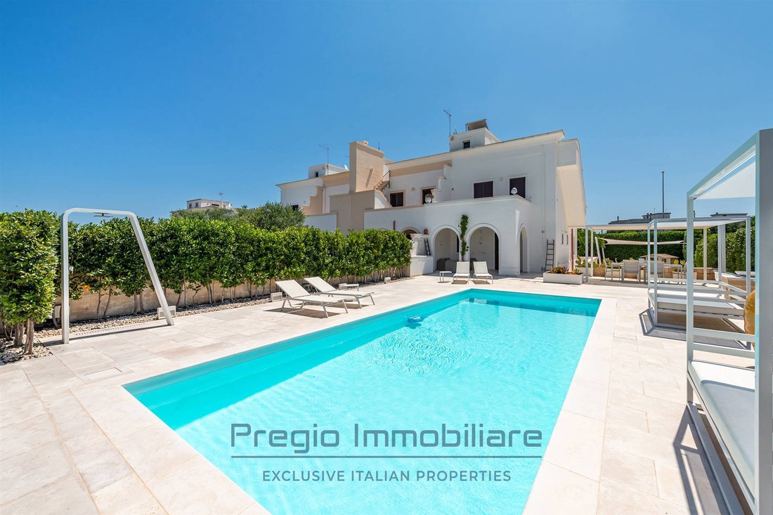 Villa in Pezze di Greco-Pozzo Faceto-Montalbano, Selva di Fasano, Apulia 2 - 16722467