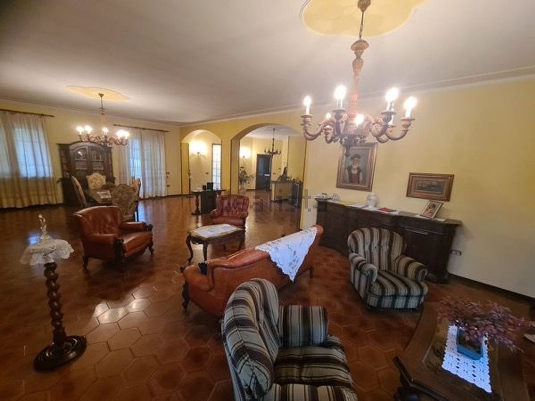 Villa in Erbusco, Lombardy, Italy 3 - 16690135