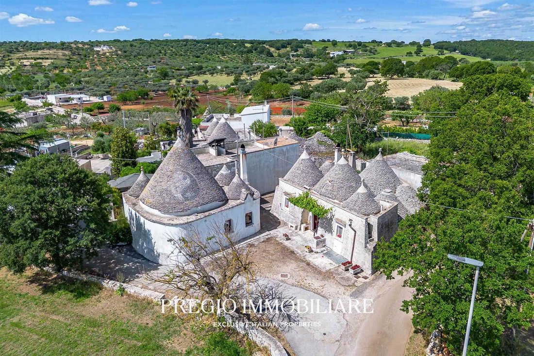 Chalet in Alberobello, Apulia, Italy 1 - 16724561