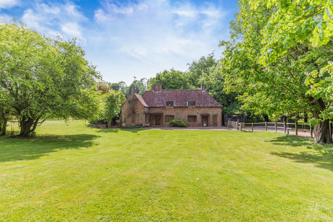 House in Elham, England 1 - 16720930