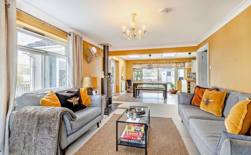 House in Shillingford, Bampton, England 1