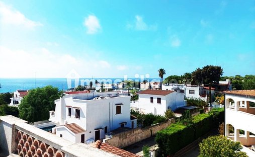 Estate in Leporano Marina, Apulia, Italy 1