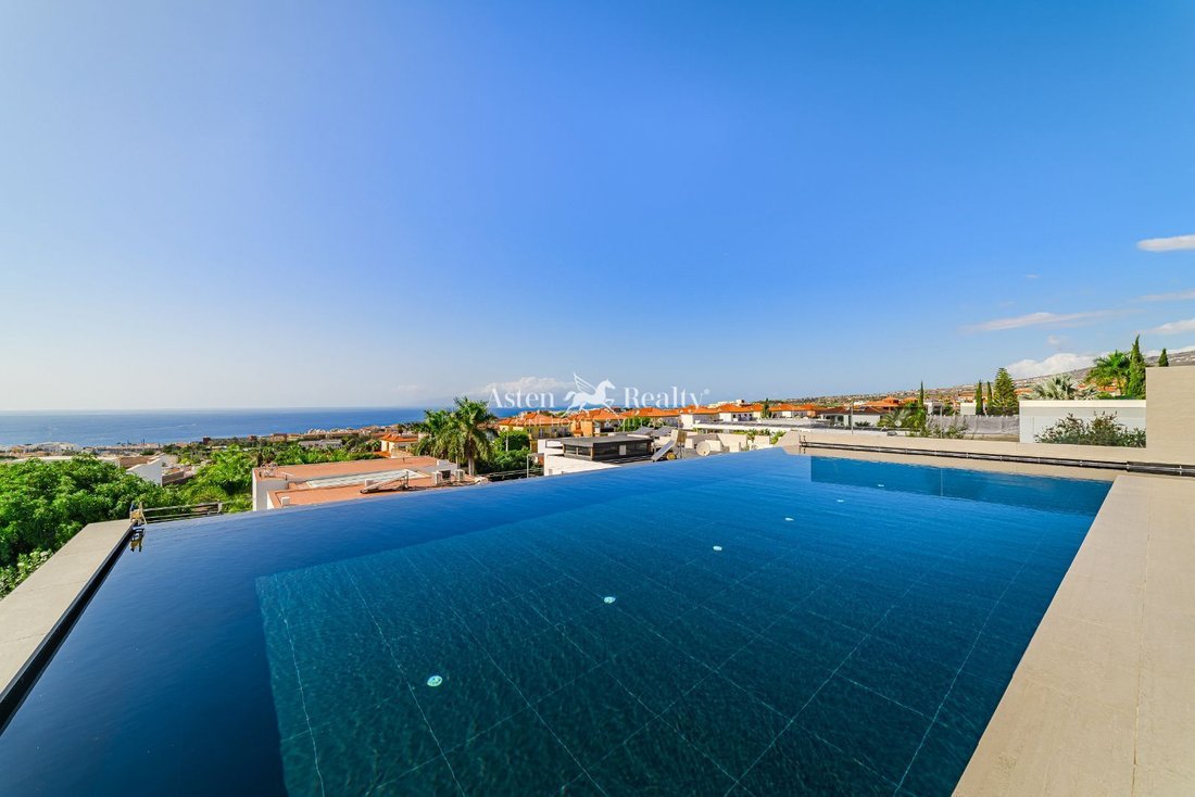 Villa in Costa Adeje, Adeje, Canary Islands 4 - 16725691