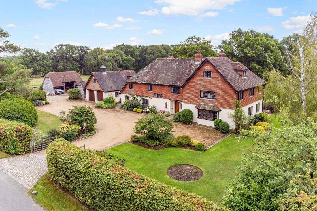 House in Hildenborough, England 2 - 16720703