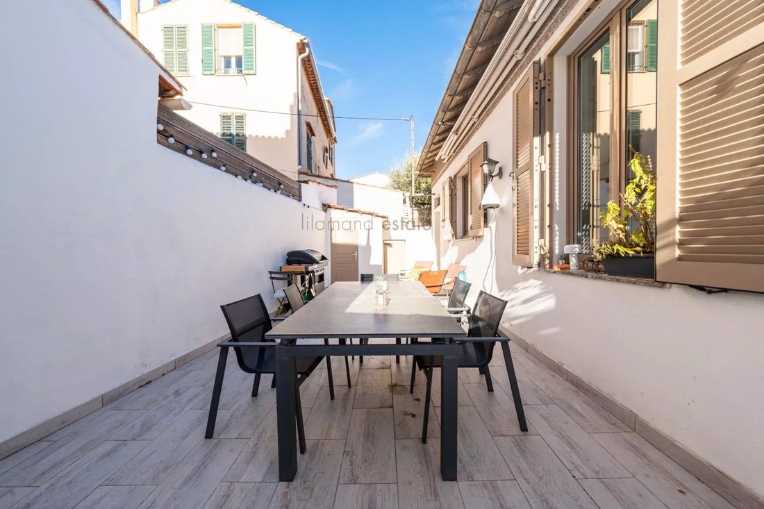 Villa in Moulieres, Le Cannet, France 4 - 16721280