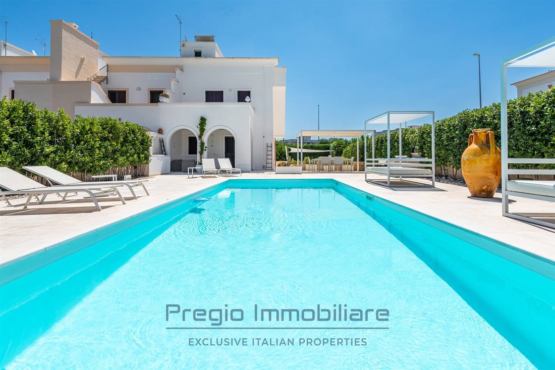 Villa in Pezze di Greco-Pozzo Faceto-Montalbano, Selva di Fasano, Apulia 1 - 16722467