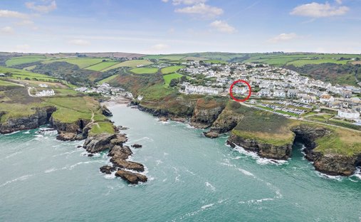 House in Cornwall, England 1