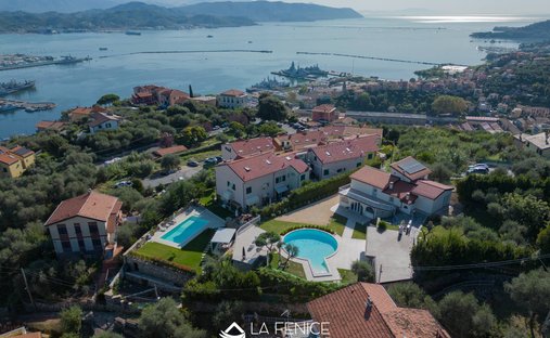 Villa in Fabiano, La Spezia, Liguria 1