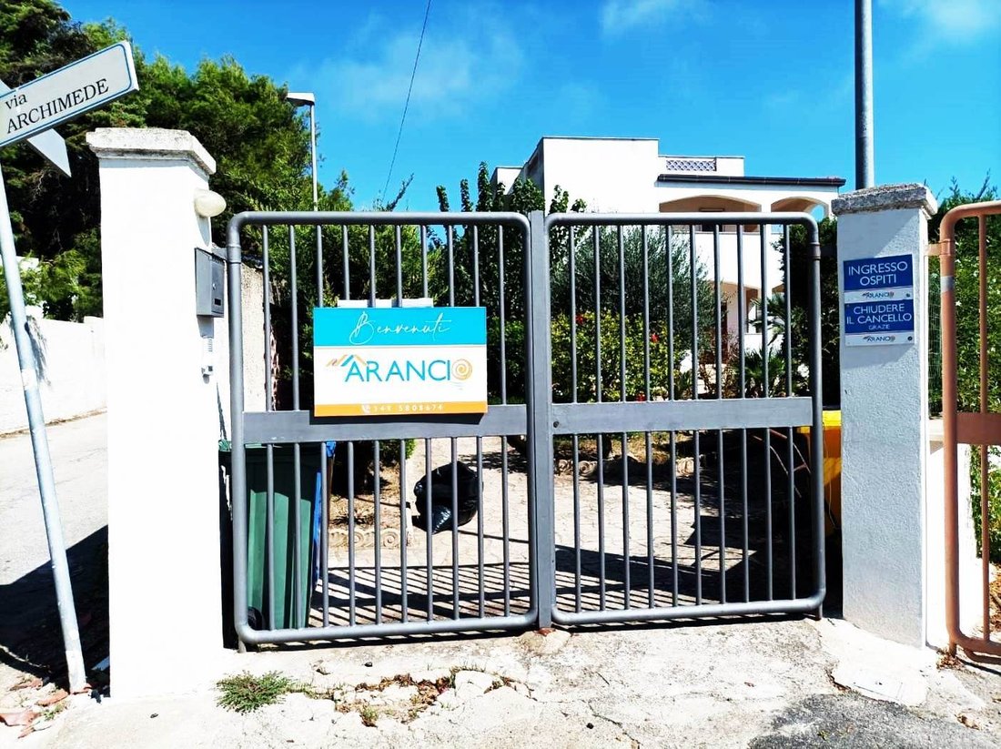 Estate in Leporano Marina, Apulia, Italy 3 - 16721912