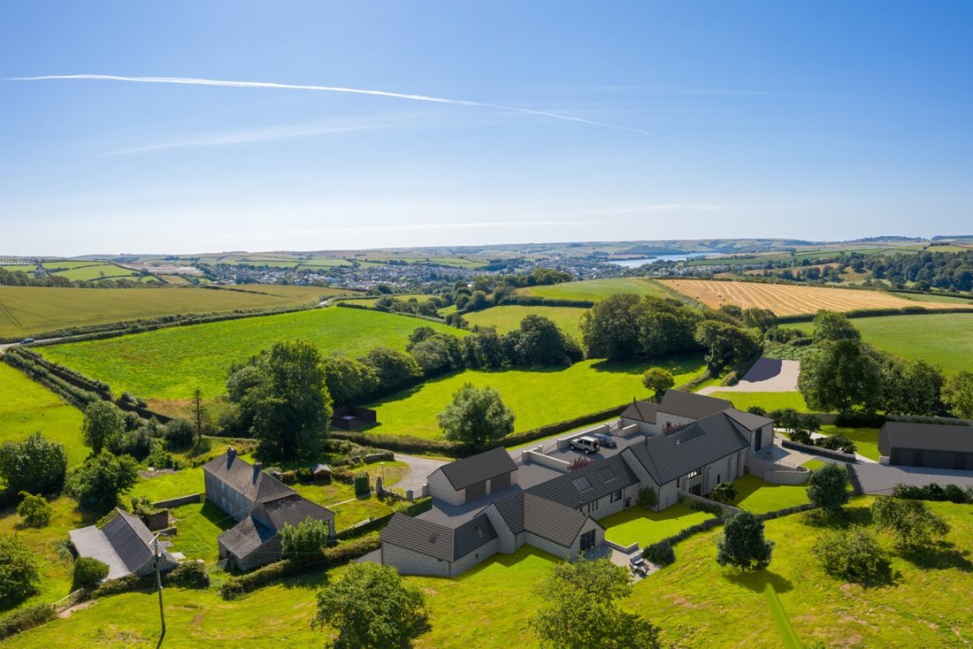 House in Devon, England 1 - 16719940