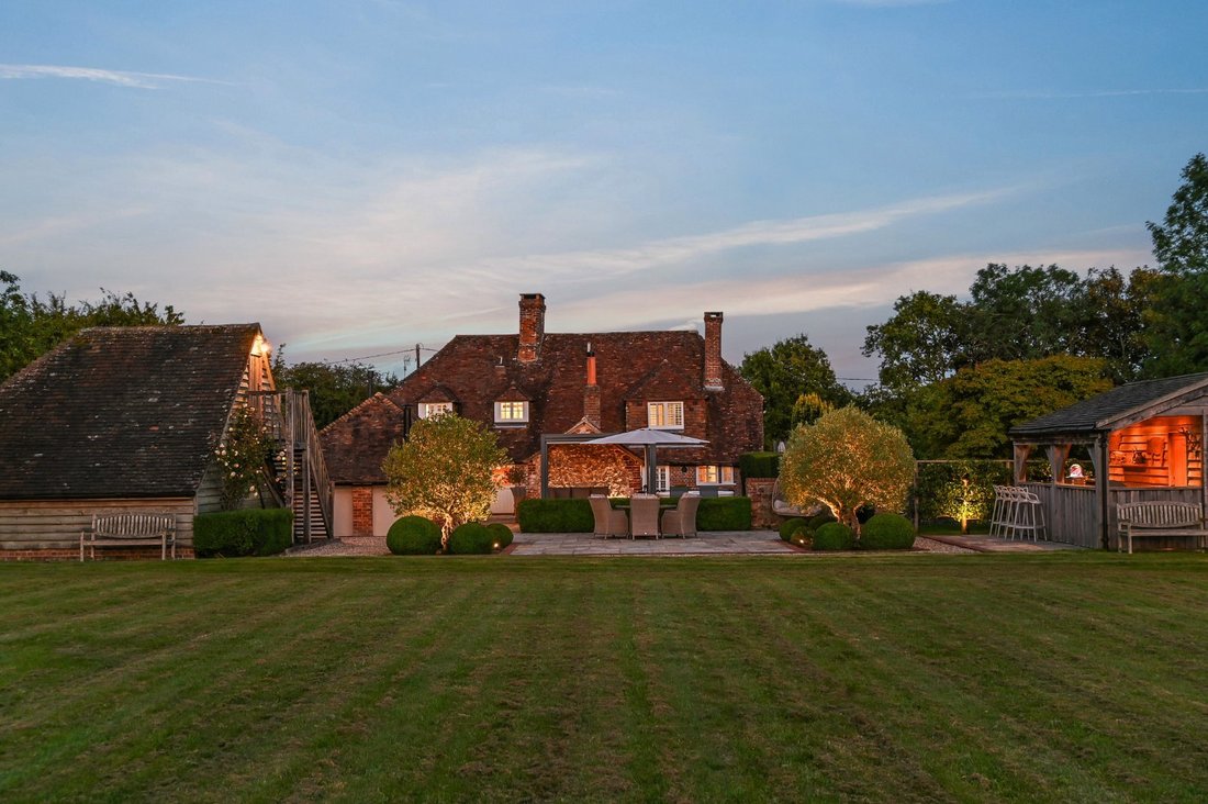 House in Brabourne, England 1 - 16720939