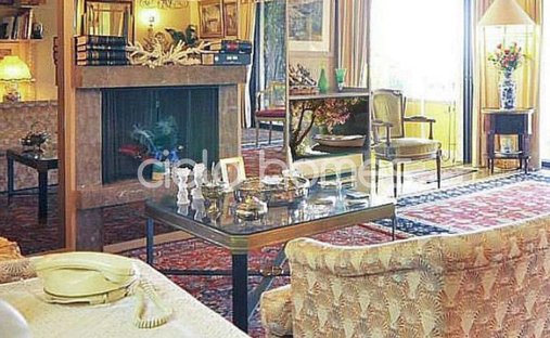 Apartment in Vouliagmeni, Attica, Greece 1