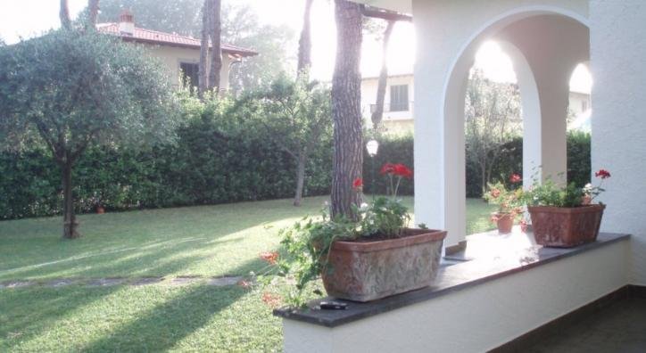 Villa in Center, Forte dei Marmi, Tuscany 2 - 16722062