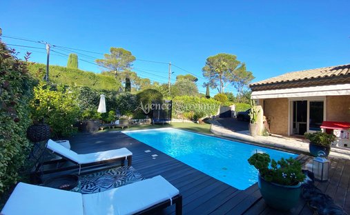 Maison à Mougins, Provence-Alpes-Côte d'Azur, France 1
