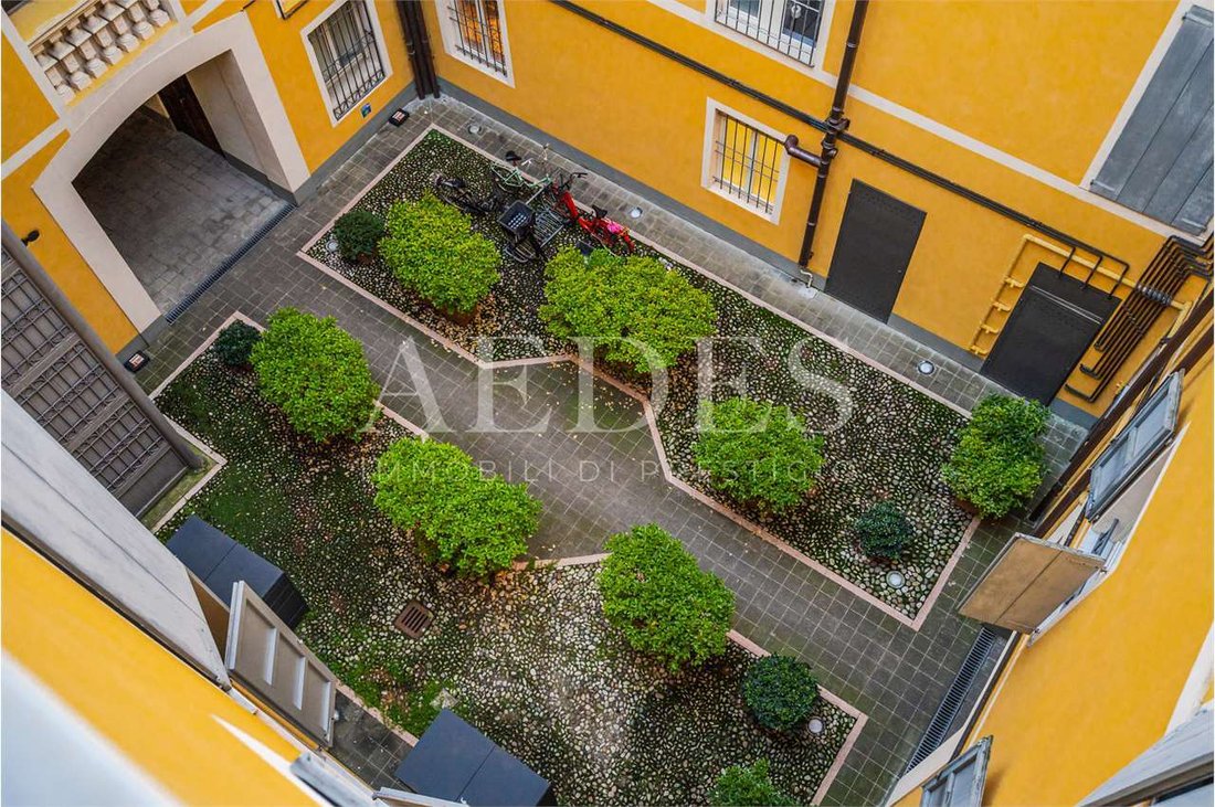Apartment in Historic Center, Modena, Emilia-Romagna 1 - 16725792