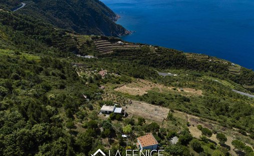 Castle for Sale in Riomaggiore, Liguria, Italy