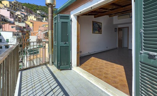 Castle for Sale in Riomaggiore, Liguria, Italy