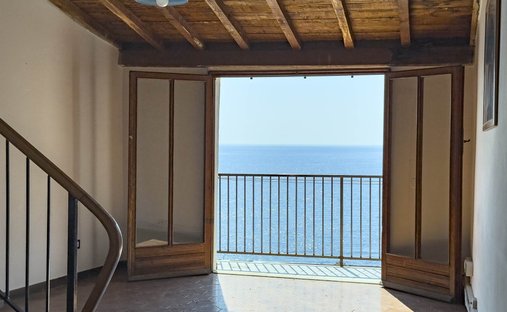 Castle for Sale in Riomaggiore, Liguria, Italy