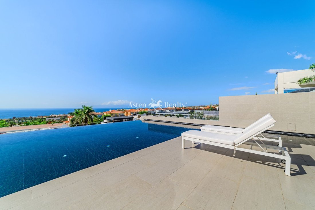 Villa in Costa Adeje, Adeje, Canary Islands 5 - 16725691